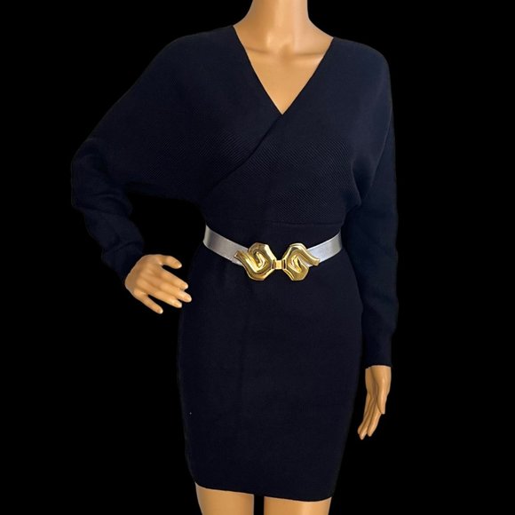 Vintage 90s Women's Silver Metallic Fashion Belt with Abstract Gold Belt Buckle - Picture 7 of 7